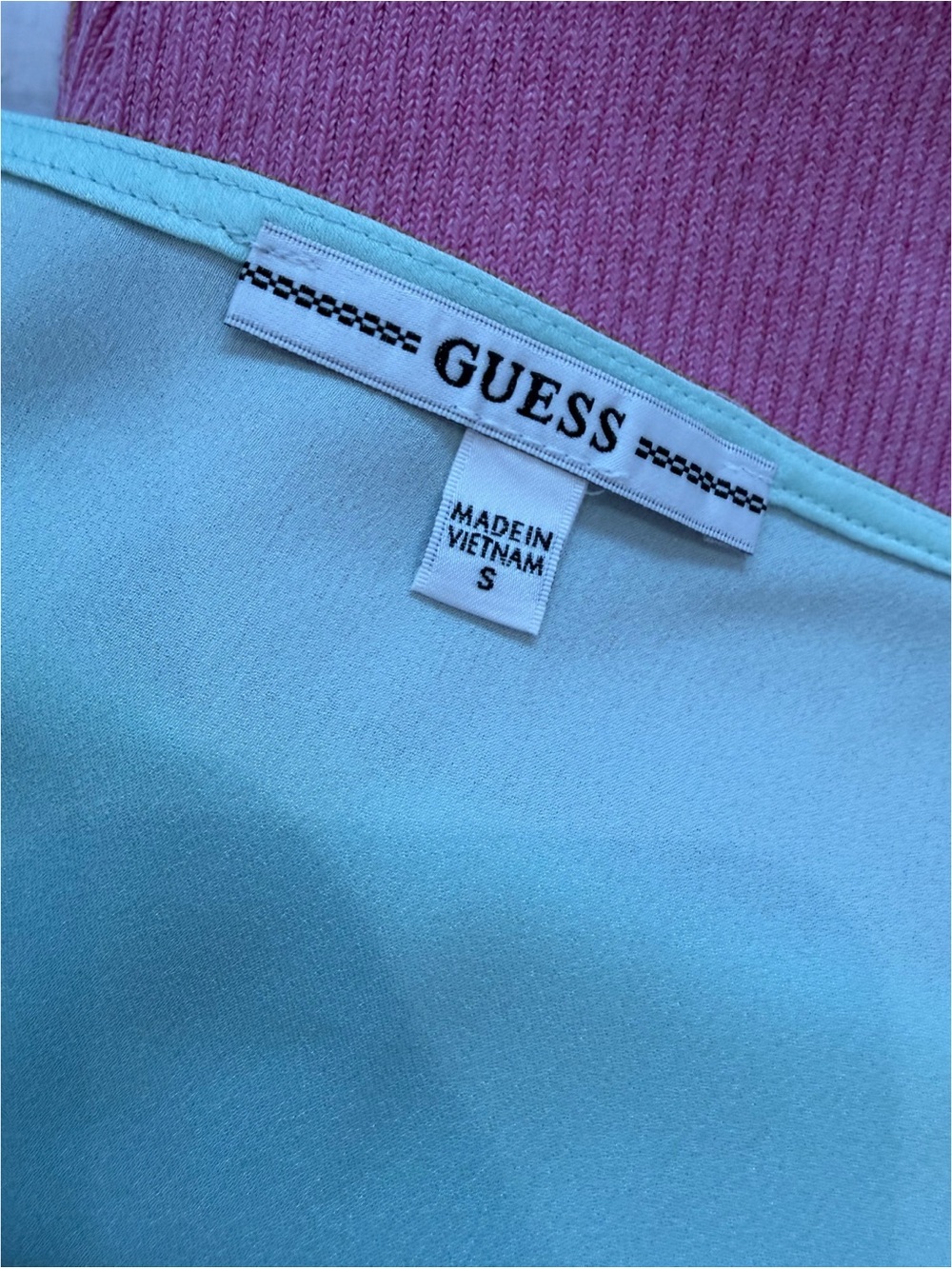 GUESS Top - Picture 3 of 3